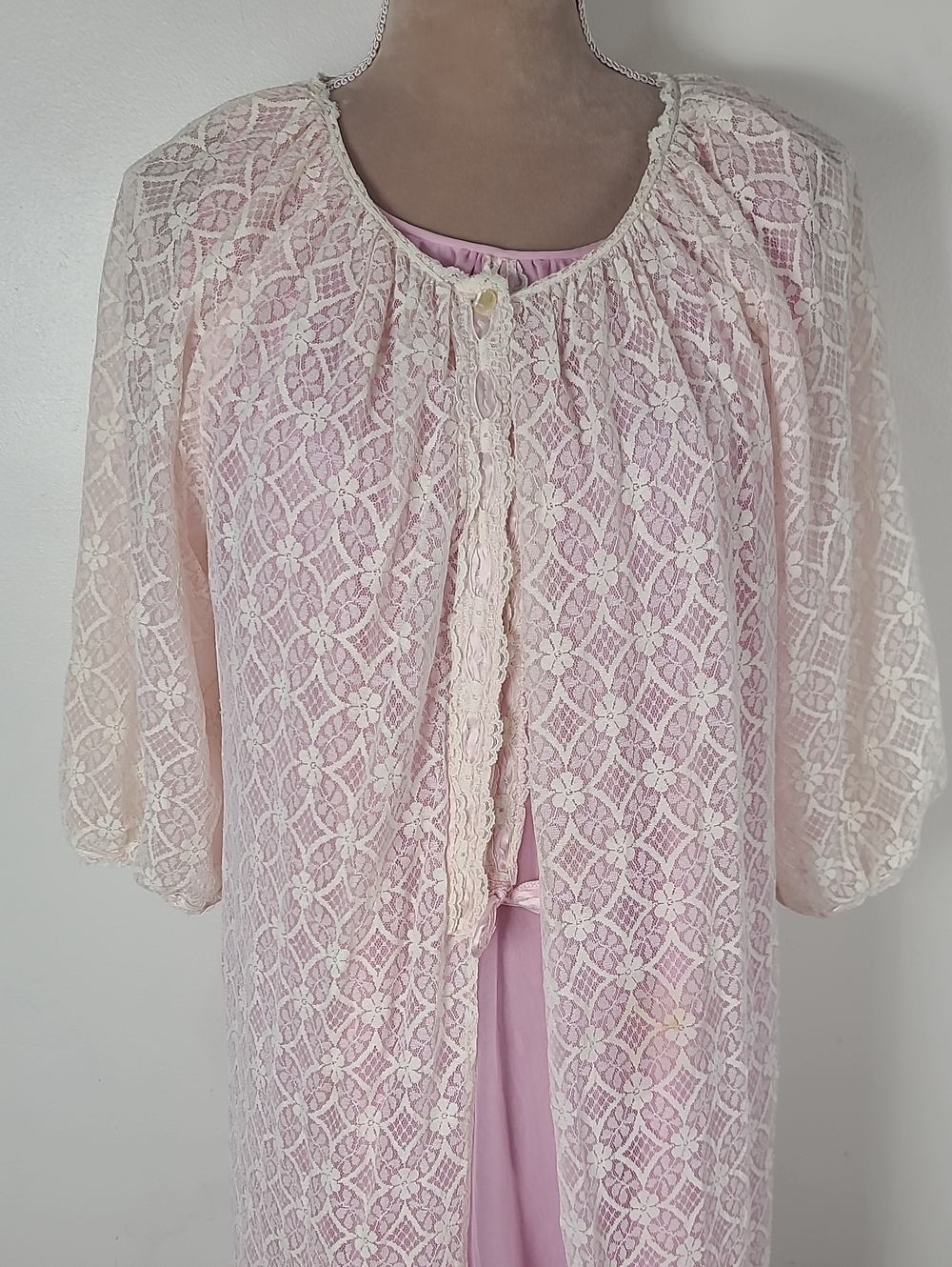 Vtg MCM ILGWU 2-Piece Pink & Cream Sheer Lace Peignoir & Nylon Nightgown Set M - Picture 6 of 16